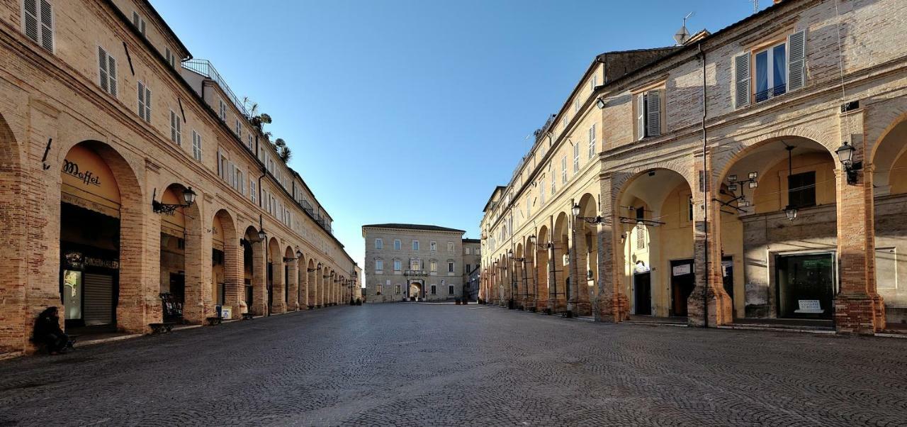 Alloggio "La Fonte" フェルモ エクステリア 写真