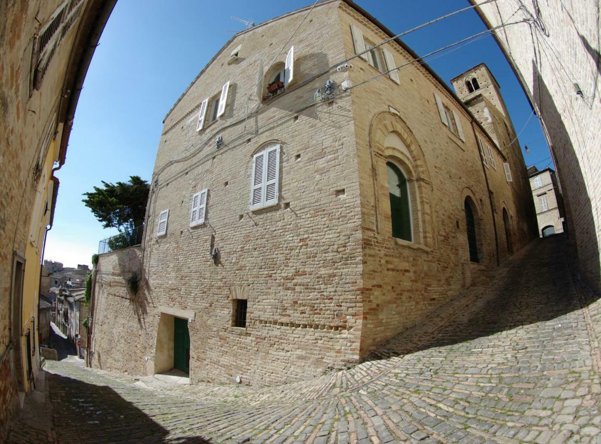 Alloggio "La Fonte" フェルモ エクステリア 写真
