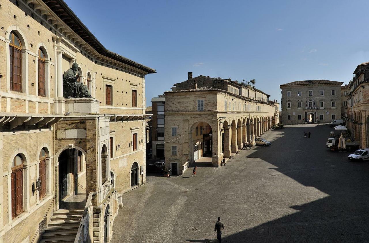 Alloggio "La Fonte" フェルモ エクステリア 写真