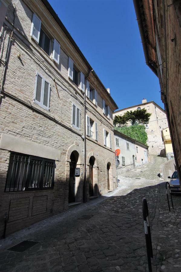 Alloggio "La Fonte" フェルモ エクステリア 写真