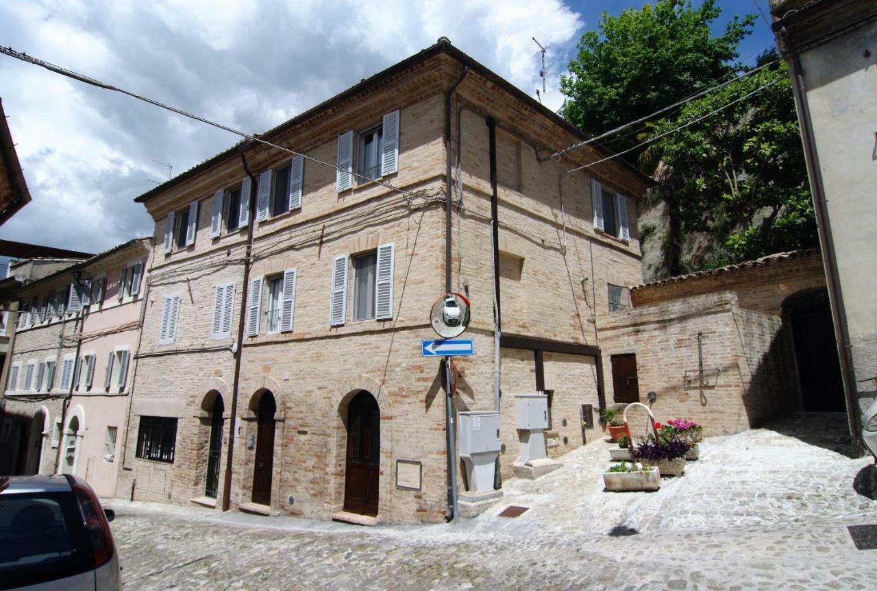 Alloggio "La Fonte" フェルモ エクステリア 写真